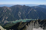 立山から望む黒部湖と黒部ダム