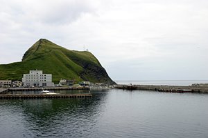 港桟橋と岬の丘