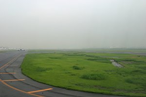 霧の羽田空港